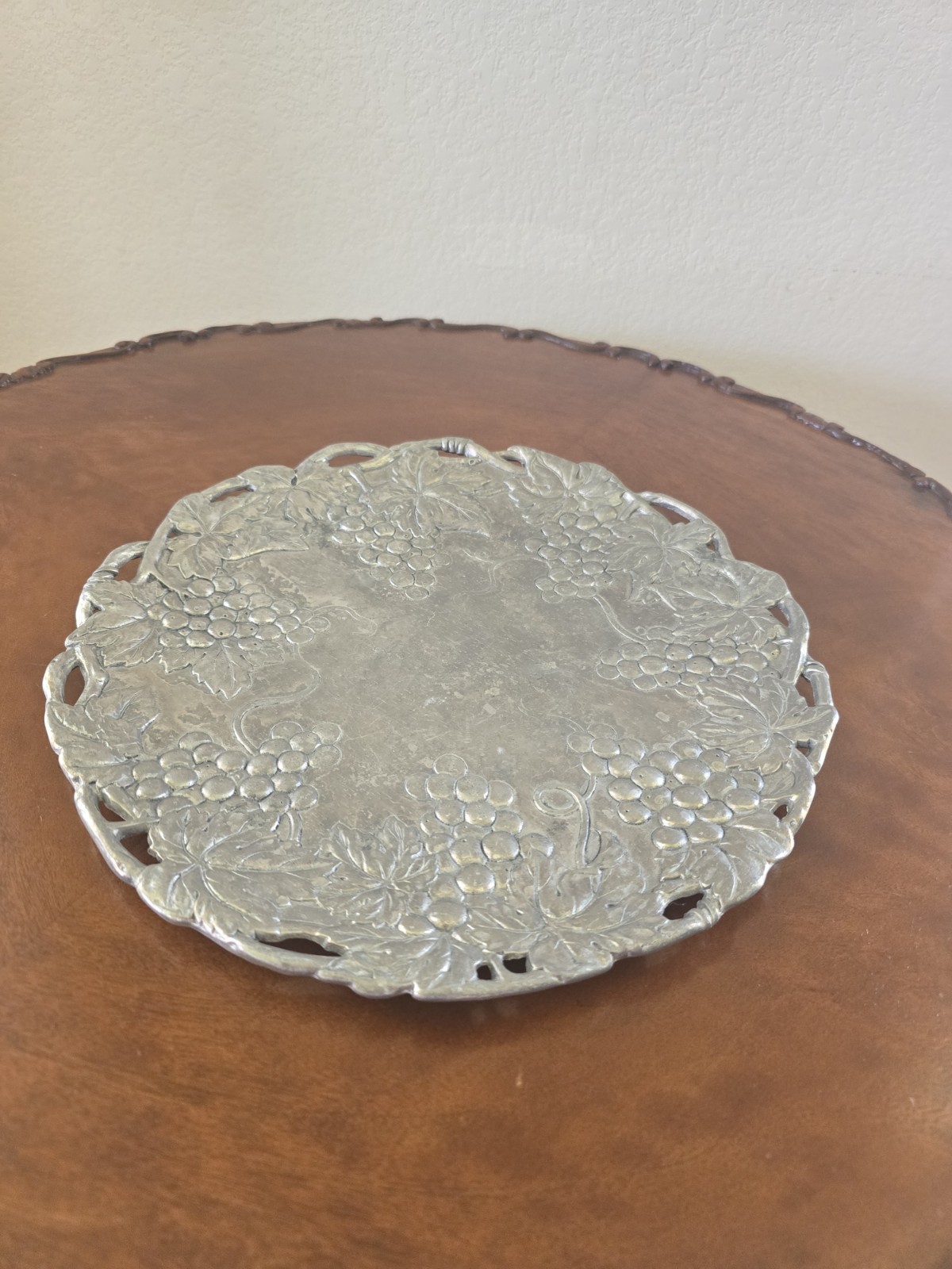 Vintage Arthur Court Grapevine Orchard Design Aluminum 12