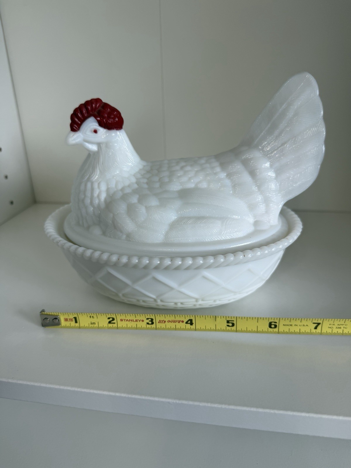 Westmoreland Milk Glass Hen on Nest  7.5 Split Tail Red Comb Red Eyes *read*