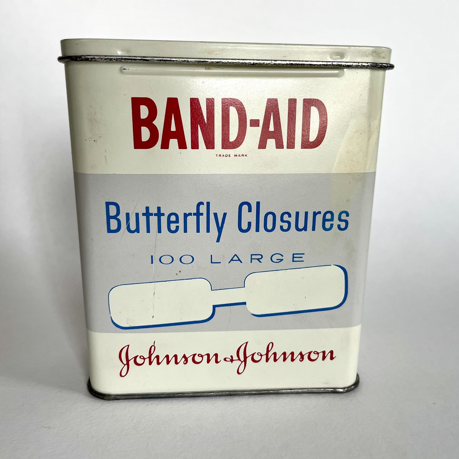Vintage Band-Aid Butterfly Closures Tin Large Johnson&Johnson With Contents