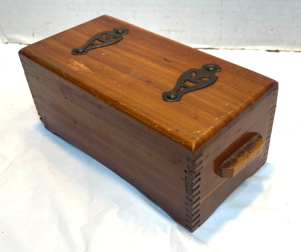 Vintage Cedar Wood Trinket Jewelry Box Dovetail Country Brass 