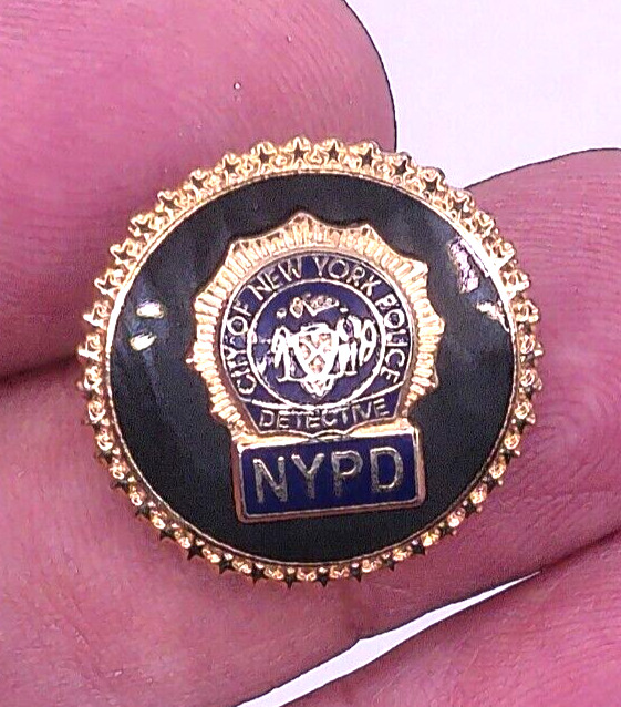 NYPD detective lapel pin