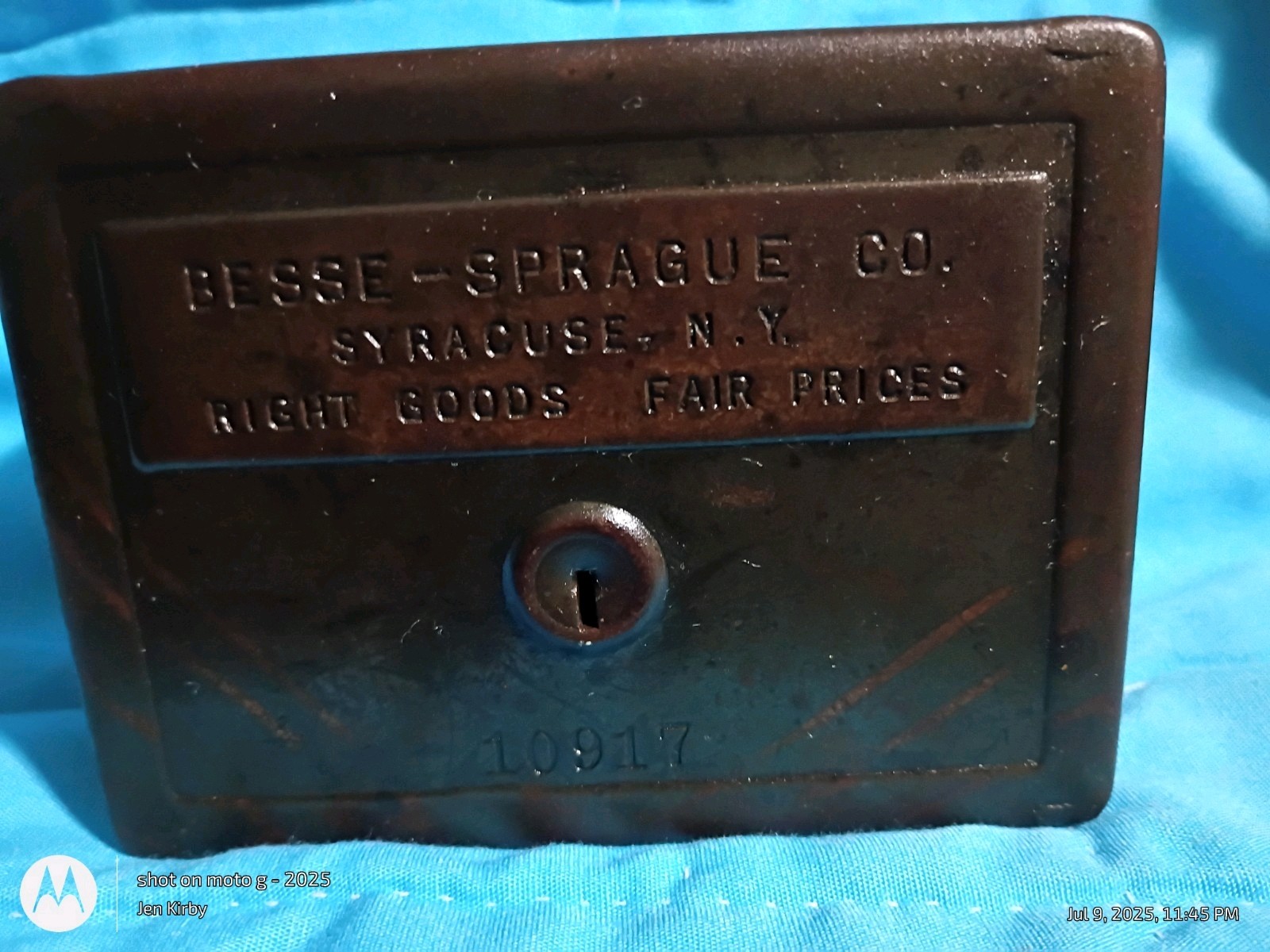 Antique Turn Of The Century Advertising Bank By Bessie- Sprague Co. Syracuse Ny Antique Turn Of The Century Advertising Bank By Bessie- Sprague Co. Syracuse Ny