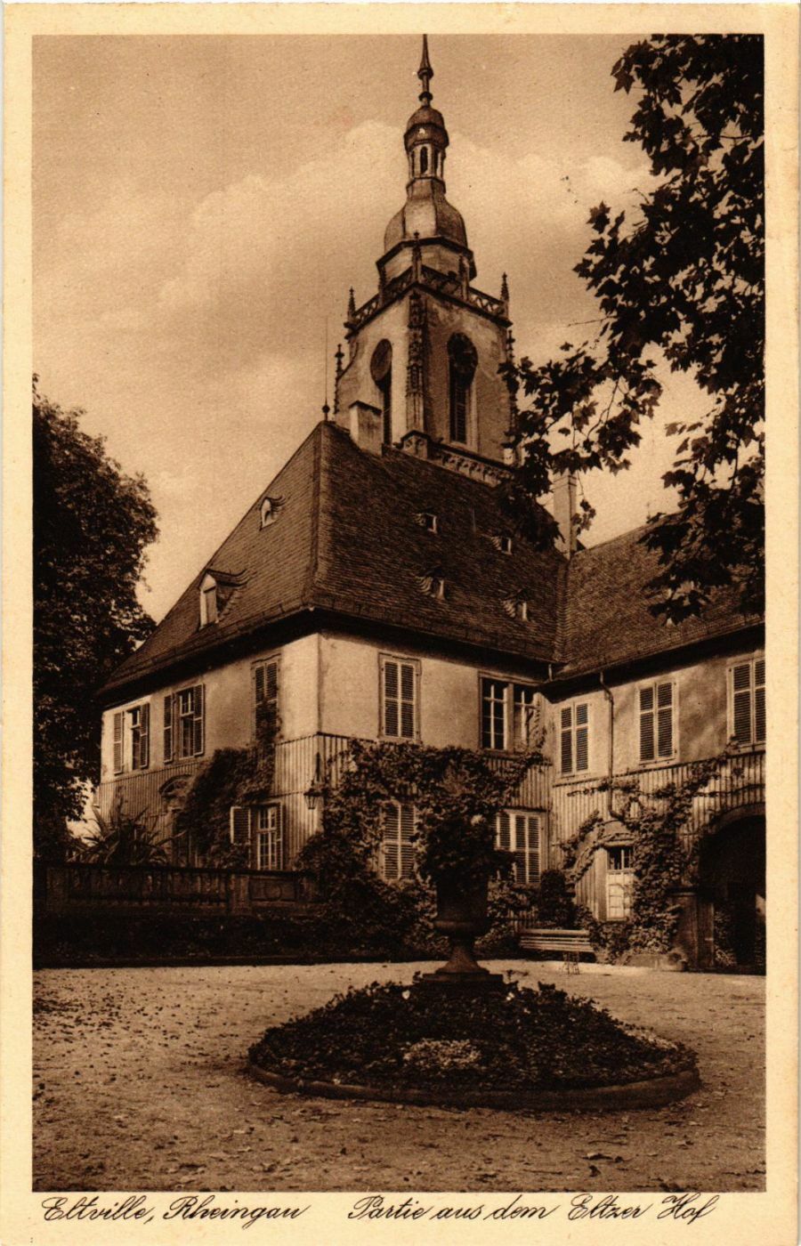 Old postcard postcard Eltville am Rhein - lot from the Eltzer Hof GERMANY (859602)