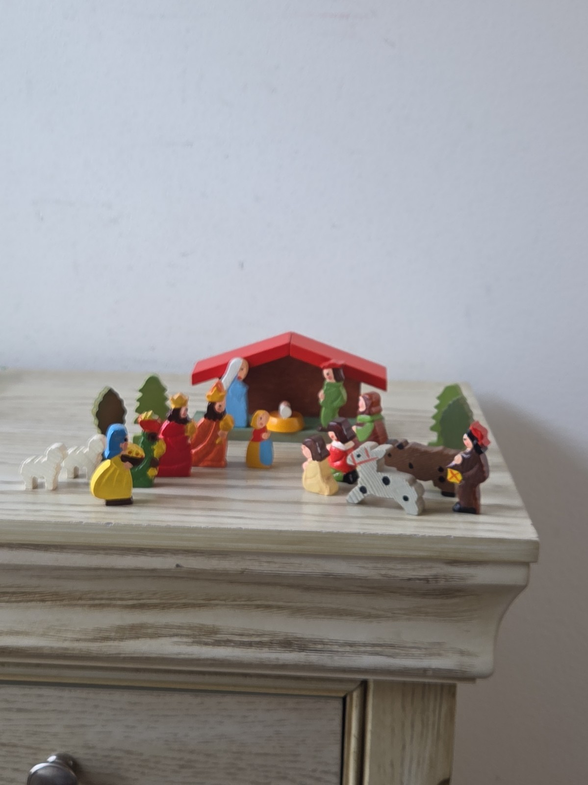 Vtg Miniature Carved Wood Nativity Set Hand Painted 24 Pieces 1950s Italy 