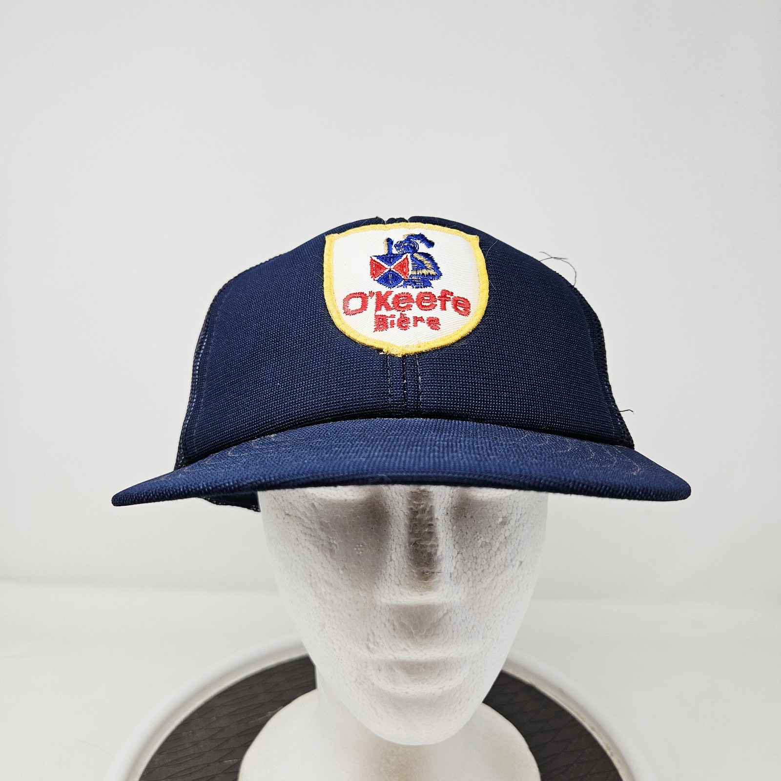 Vintage O'Keefe Biere Navy Trucker Hat Mesh Snapback Cap One Size Logo Adult