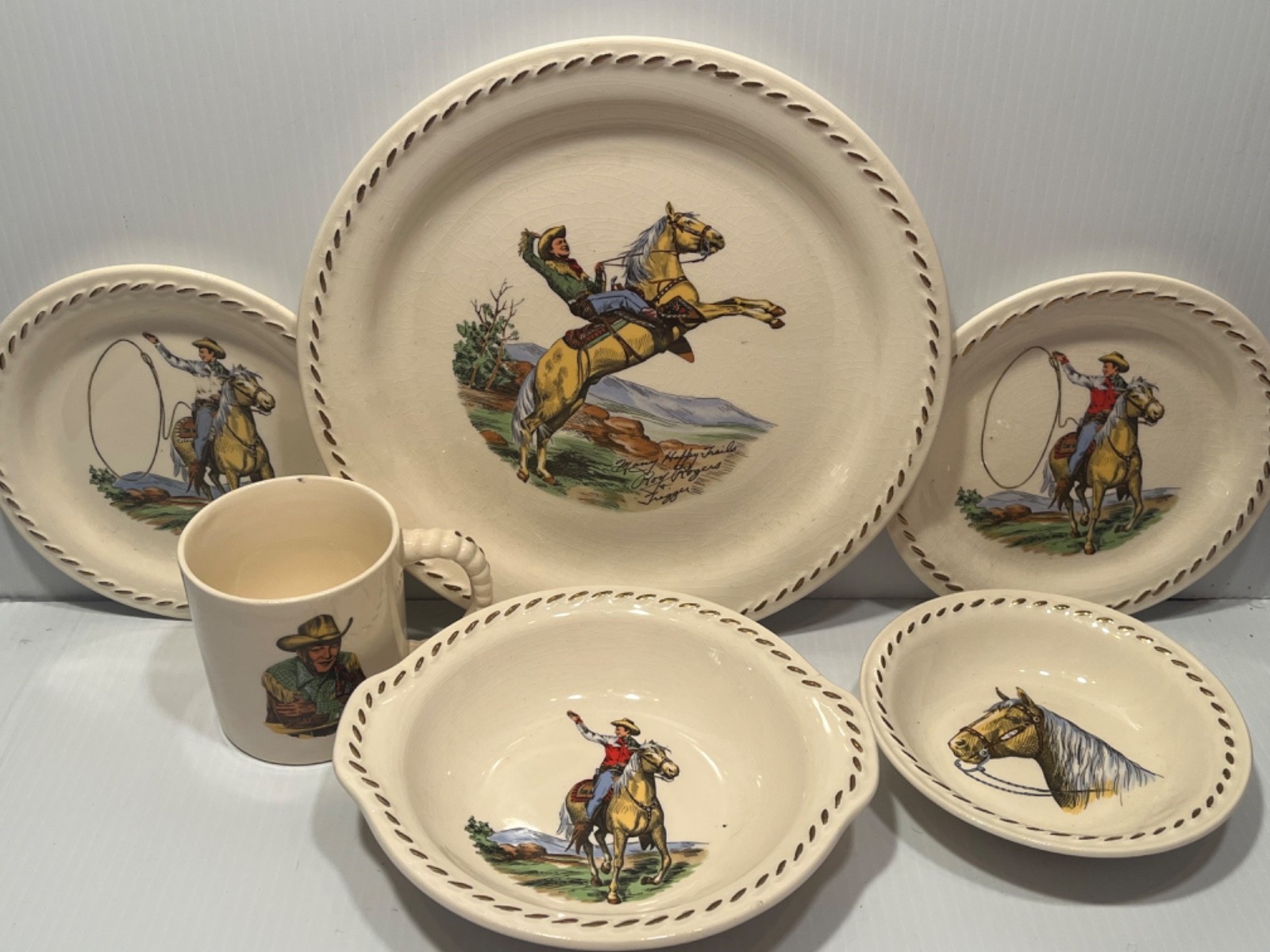 Vintage 50s Roy Rogers 6 Piece Ceramic Dish Set Rodeo Universal Plates Bowls Cup