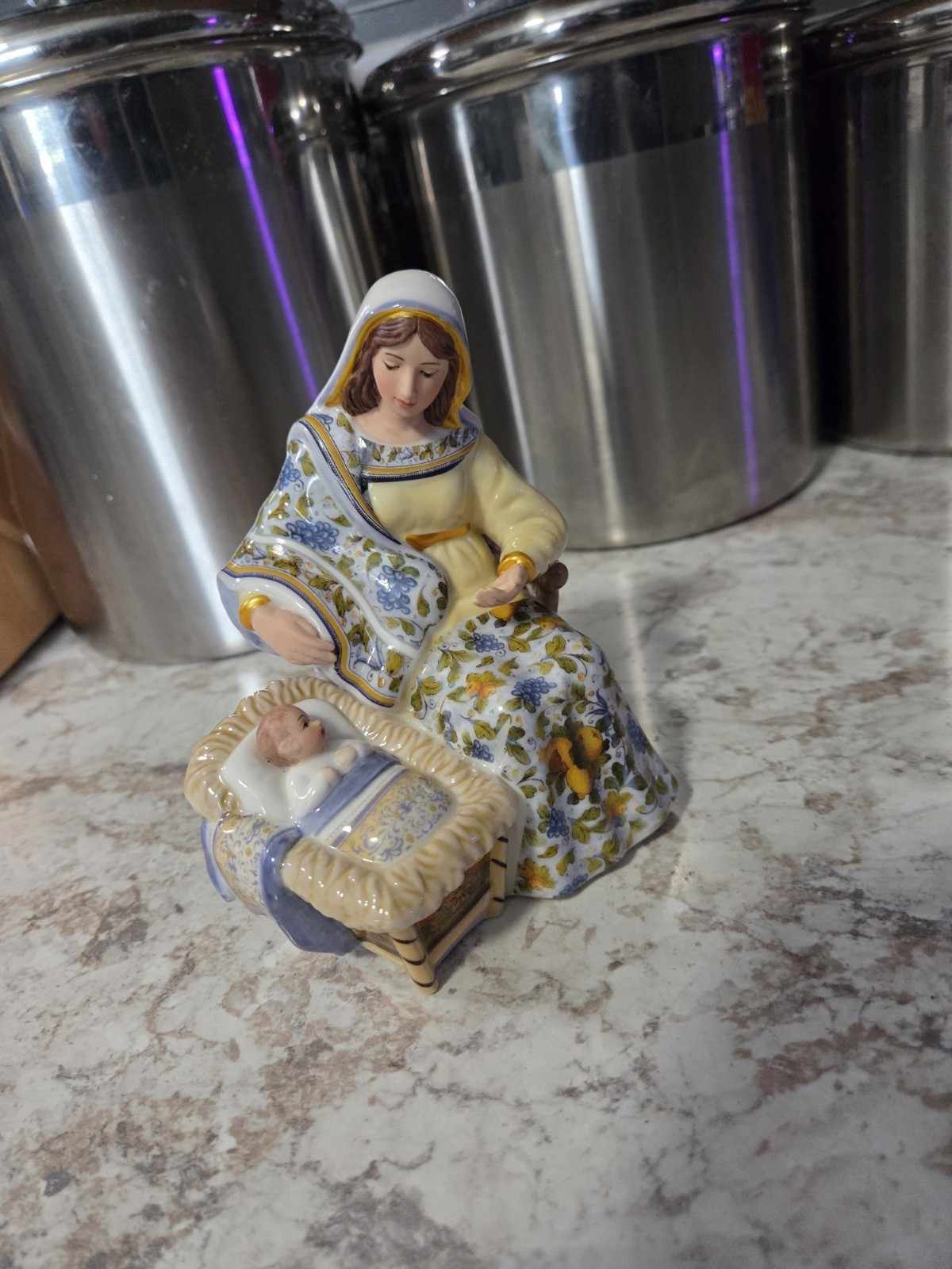Bradford Exchange Mary & Baby Jesus Tuscan Nativity Christianity Figurine NICE