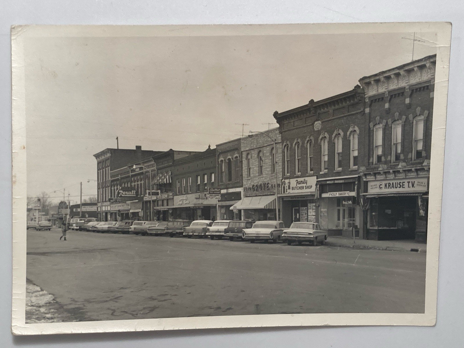 Vtg 1950\'s Holly, Michigan Downtown Saginaw Street Photo - Cars, Gulf, Amoco,
