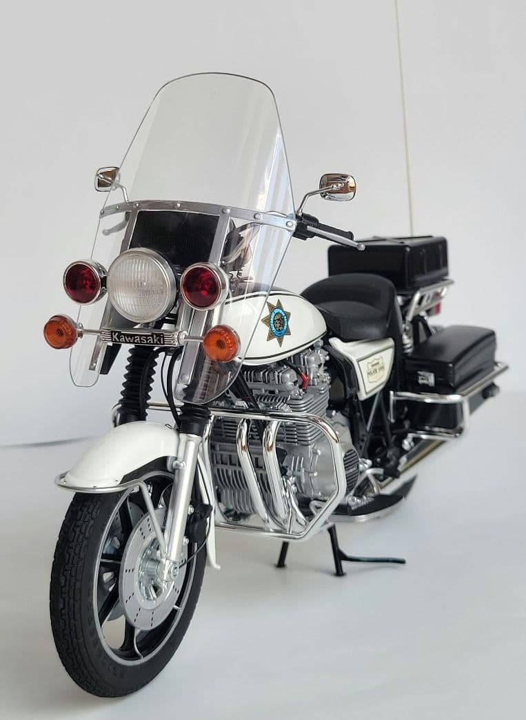 Kawasaki Police 1000 1/12 Aoshima Model Finished Bike CHP Version, Excellent