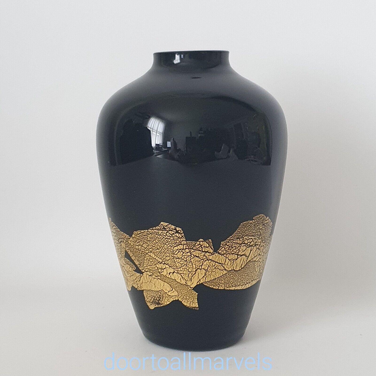 VTG Stuart Strathearn Jet Black Glass Urn w/Gold Foil Bud Vase HandBlown 5.25