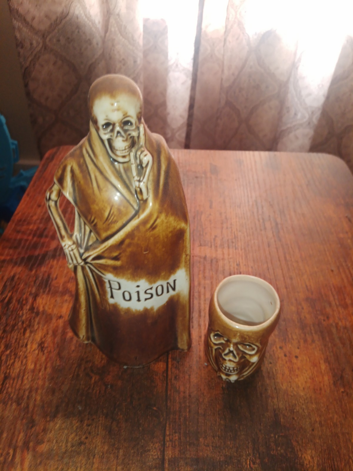 RARE Schafer Vater Grim Reaper Skeleton Decanter/Shotglass Skulls POISON Antique