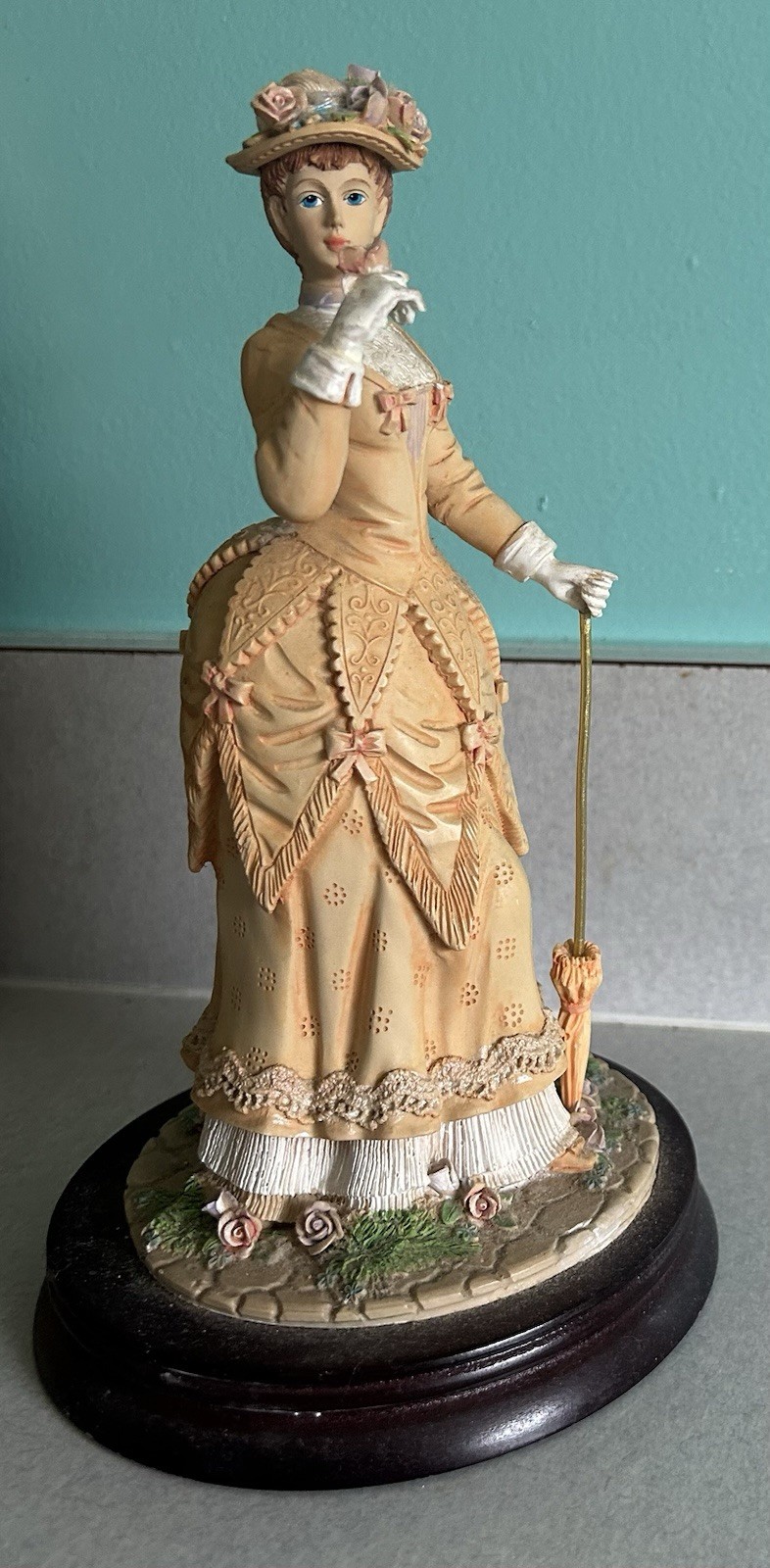 Victorian Lady Figurine Statue