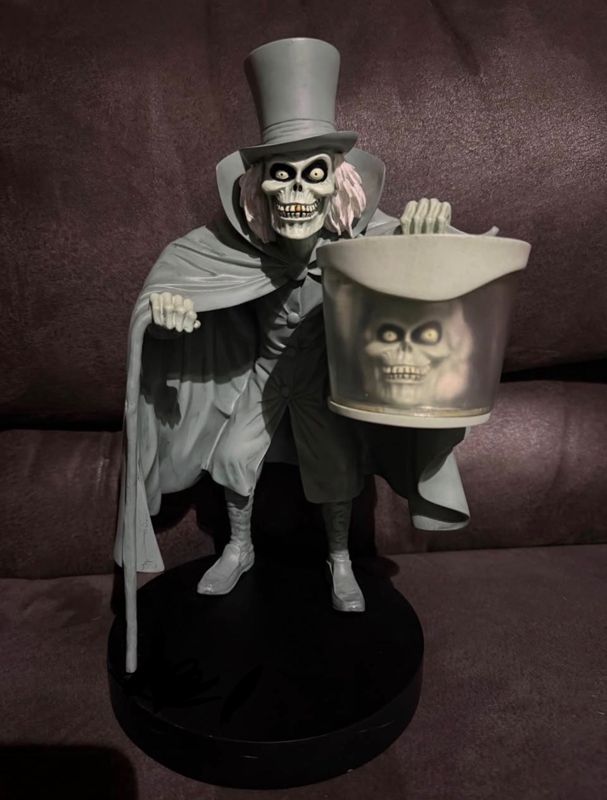 Disney Haunted Mansion Hatbox Ghost Figure 12in Statue