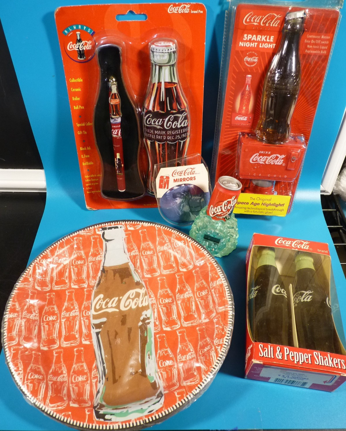 Vintage Coca Cola Memorabilia Lot (6) Pen/Night Lite/Salt Pepper/Mirror/Clock... Vintage Coca Cola Memorabilia Lot (6) Pen/Night Lite/Salt Pepper/Mirror/Clock...