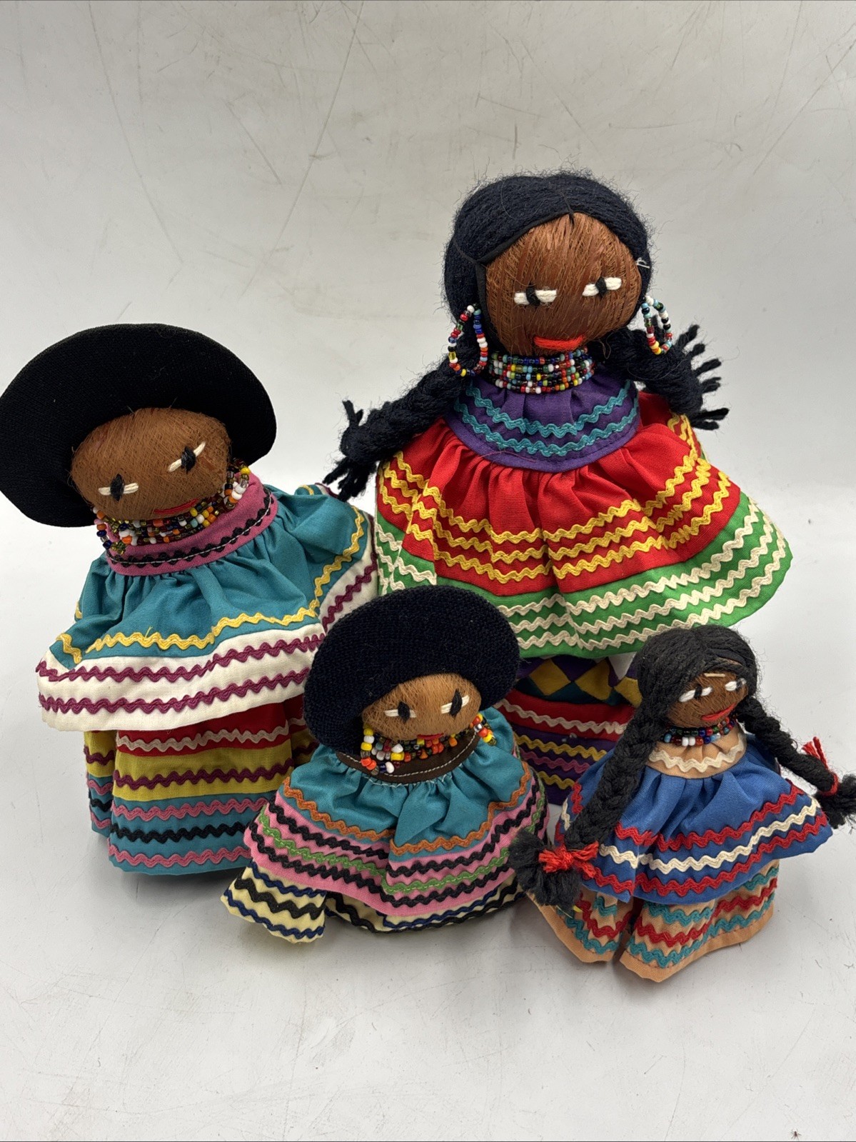 Vintage Seminole Indian Family Of Four Dolls Women’s Girls 