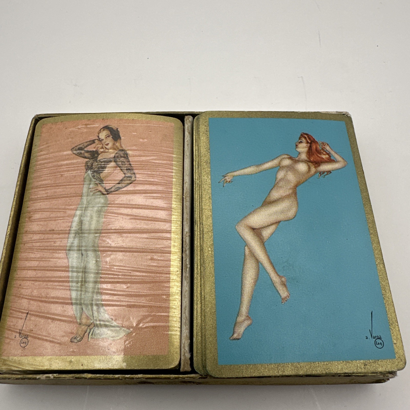 Vintage 1944 Esquire Varga Pin-Up Playing Cards Arrco Double Deck Gold Gilt