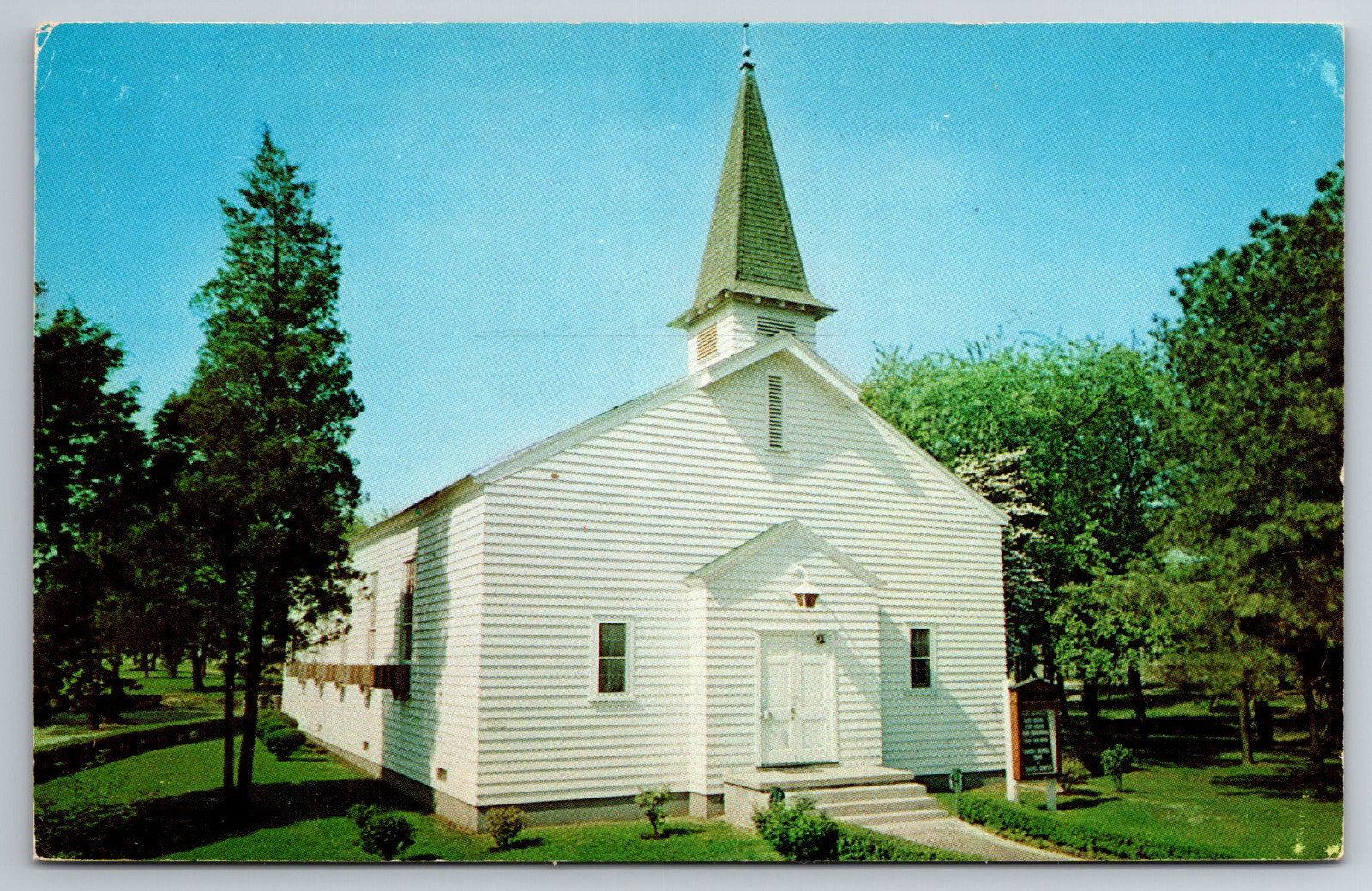 Vintage Postcard VA Fort Lee Avenue Chapel Chorme ~11391
