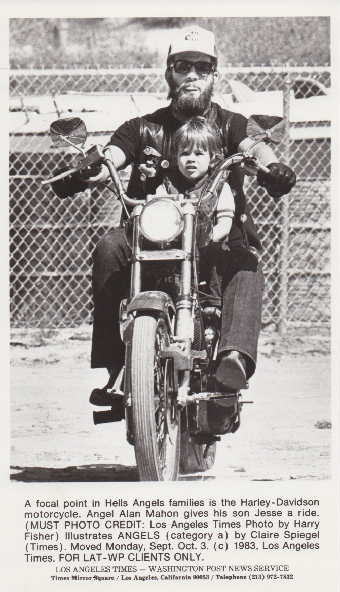 1983 Press Photo Hells Angels Alan Mahon Drives Harley Davidson with His Son