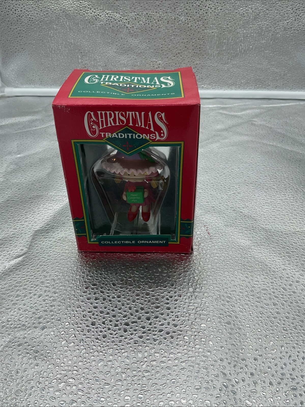 VTG Christmas Traditions Collectible Ornament  Merry Christmas Mom