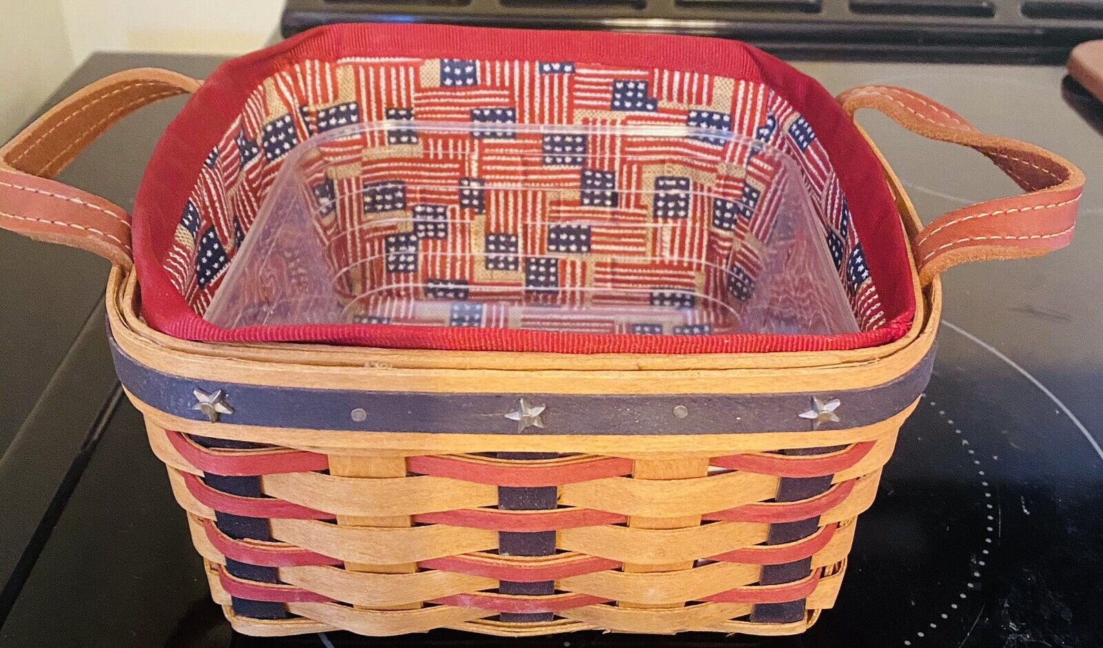 2005 Longaberger Proudly American Medium Berry Basket Patriotic with Liners EUC