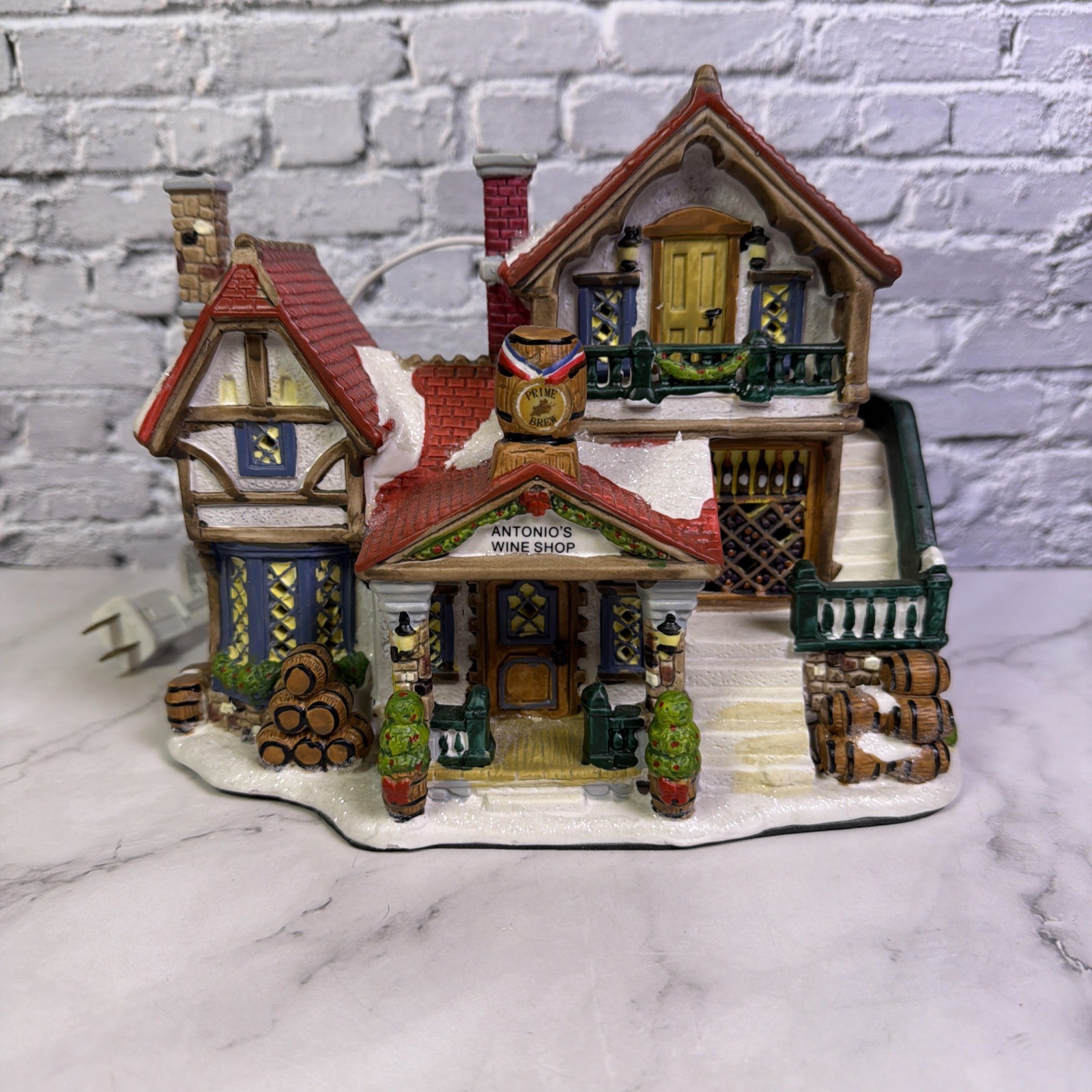 RARE Jo-Ann Stores 2010 Christmas Village House “Antonio’s Wine Shop” w/Light ✅