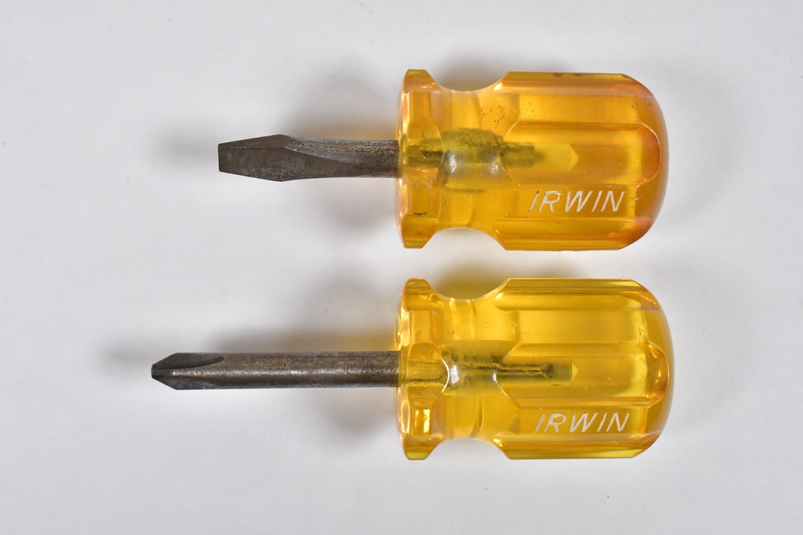Set of 2 Vtg IRWIN Short Stubby Screwdrivers Phillips & Slotted Flat Made in USA