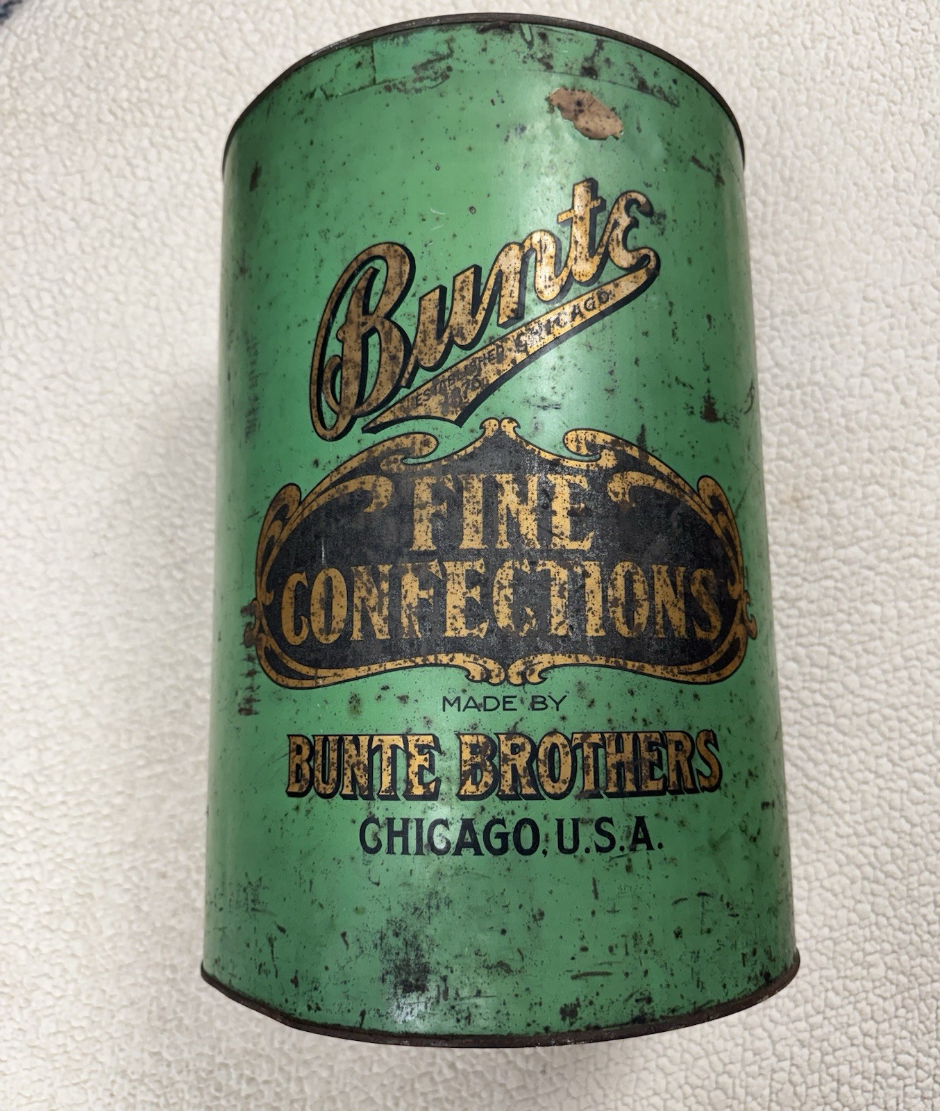 Vintage BUNTE BROTHERS Confections  Large Tin Can Chicago Litho Green RARE