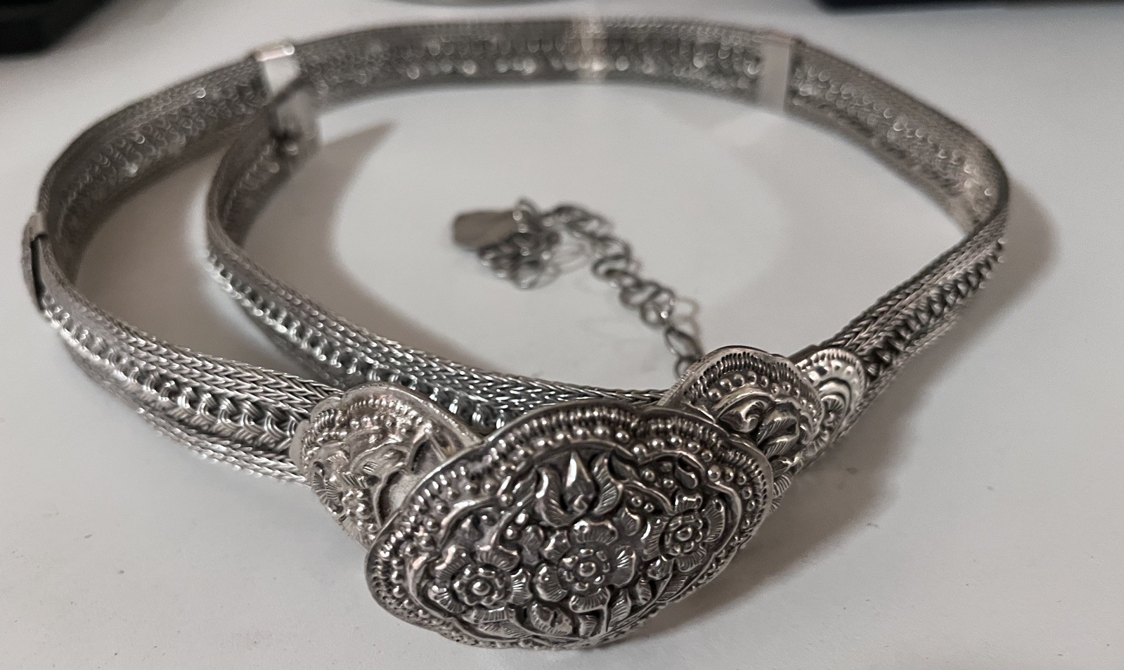 Antique Thai silver woven belt (เข็มขัดเงิน) 