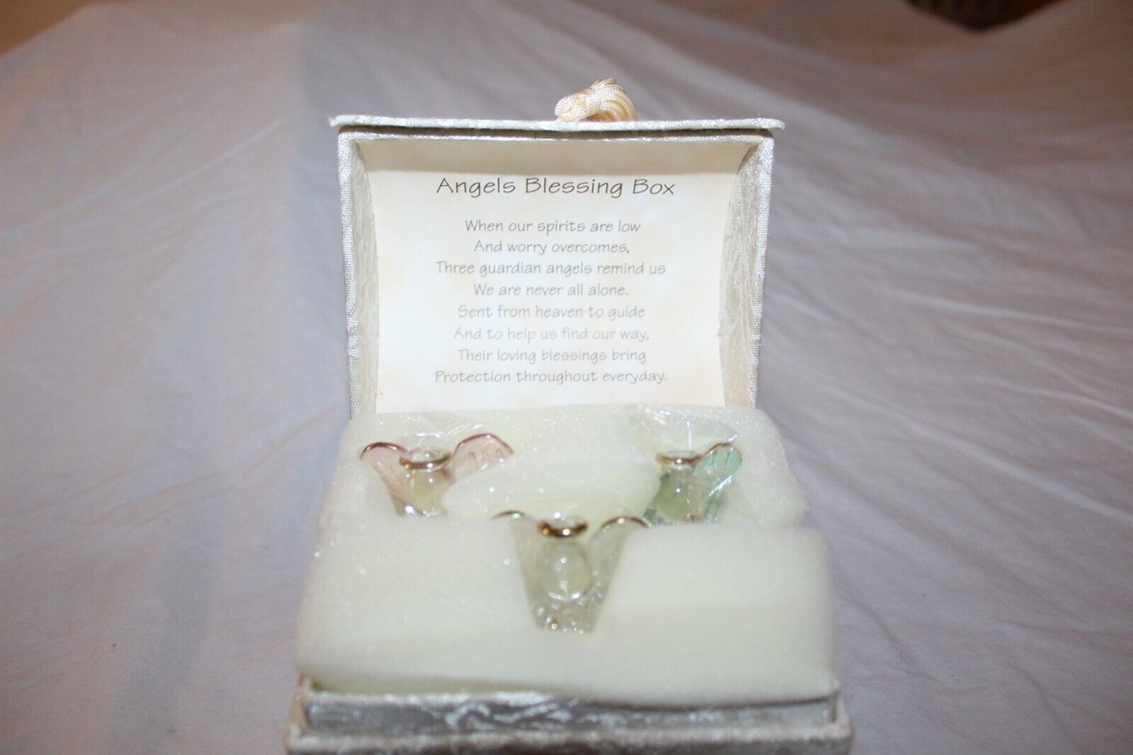 White Decorative Music Box With Angels Blessings Fleur DeLis Song