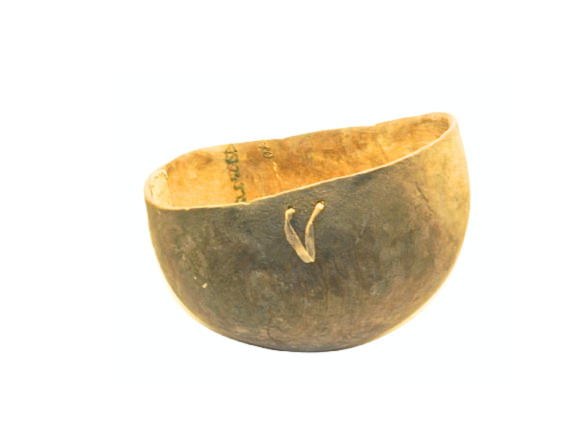VINTAGE TURKANA KENYA CARVED WOOD MILK BOWL COPPER WIRE REPAIRS 11.5\