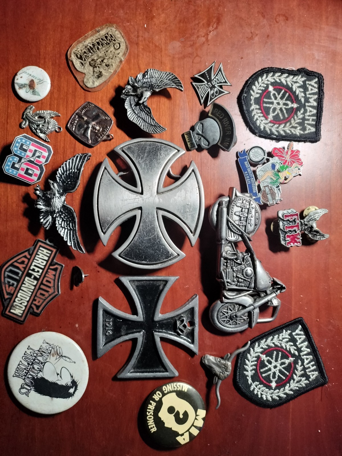 Lot of vintage Biker pins pendants buckles patches Harley Davidson EASYRIDER