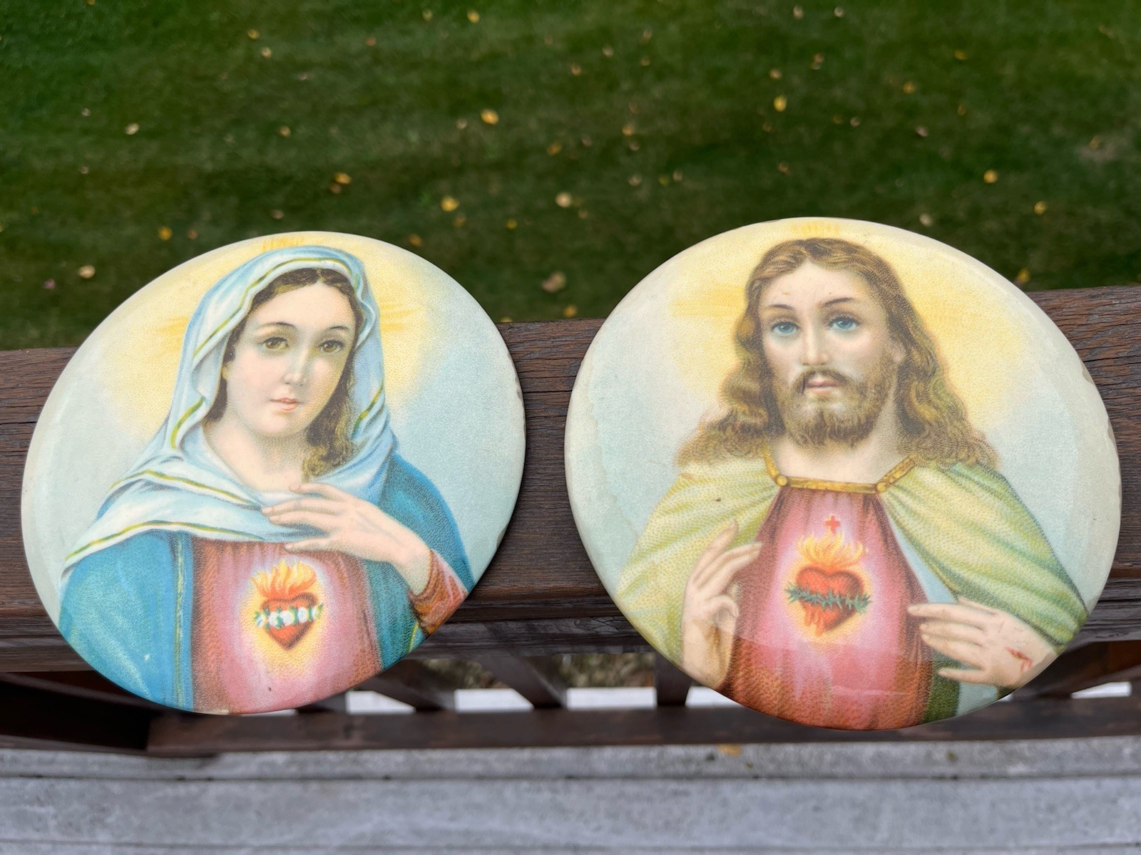 Vtg Sacred Heart Jesus & Mary Catholic Wall Plaque Set of 2 Columbia Medallion 