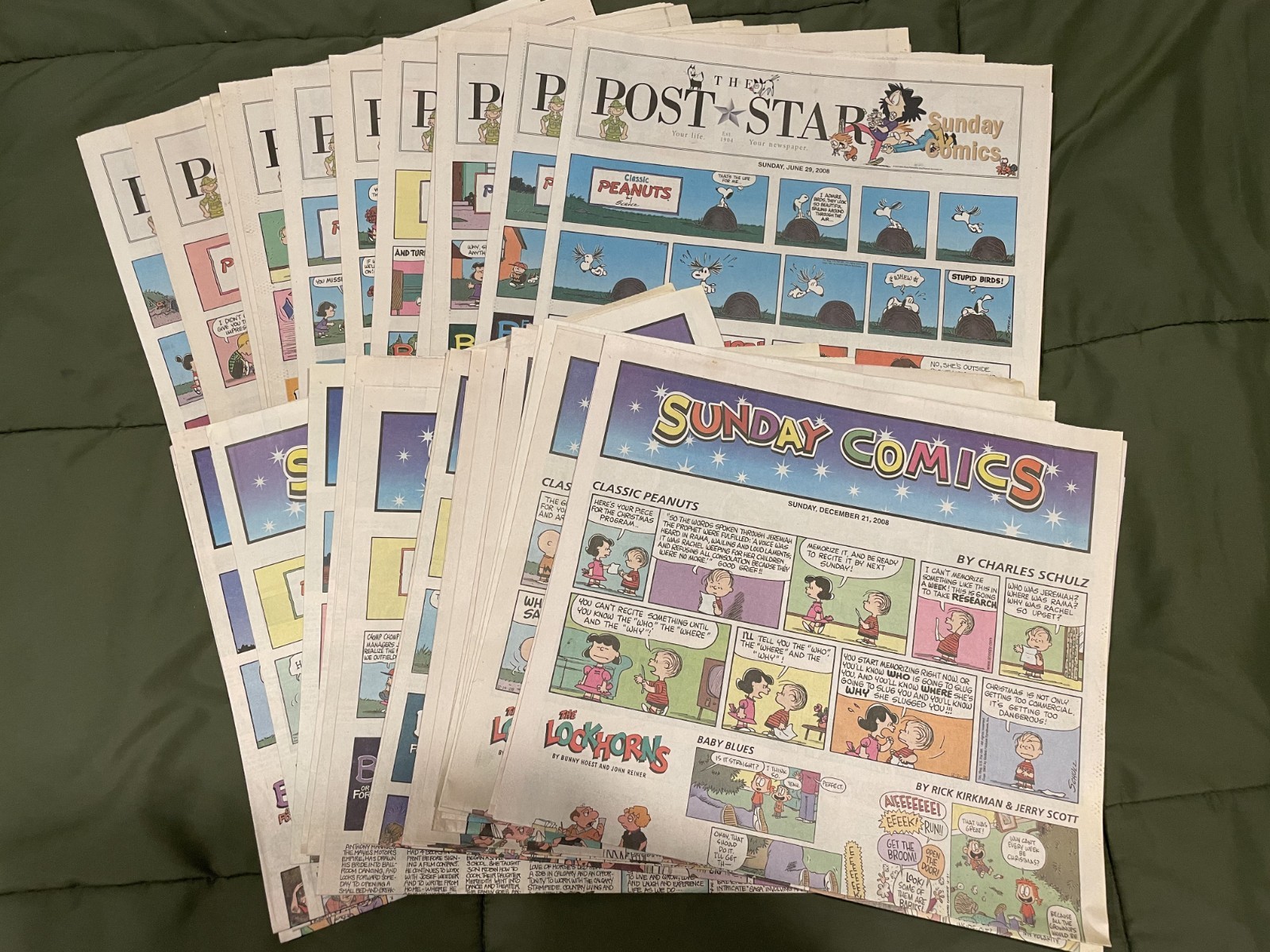 SUNDAY COMICS Newspaper LOT of 37 Issues 2008 - Very Good Condition
