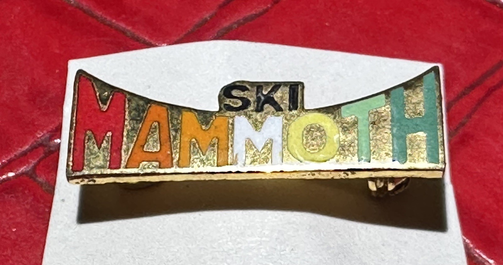 Vintage Mammoth Mountain 🌈  California Ski Pin Lapel Souvenir Skiing ⛷️ 🏔️