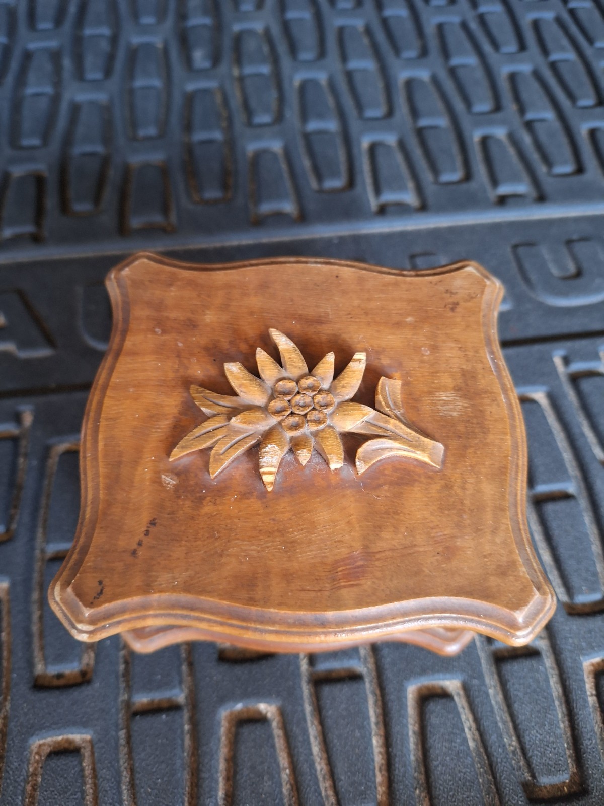 Vintage 1950s Swiss Wood Music Trinket Box w/ Carved Edelweiss Flower Lid Works