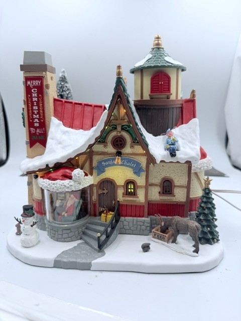 2021 LEMAX Christmas Village - SANTA\'S CHALET * Light-Up & Smoke Effect