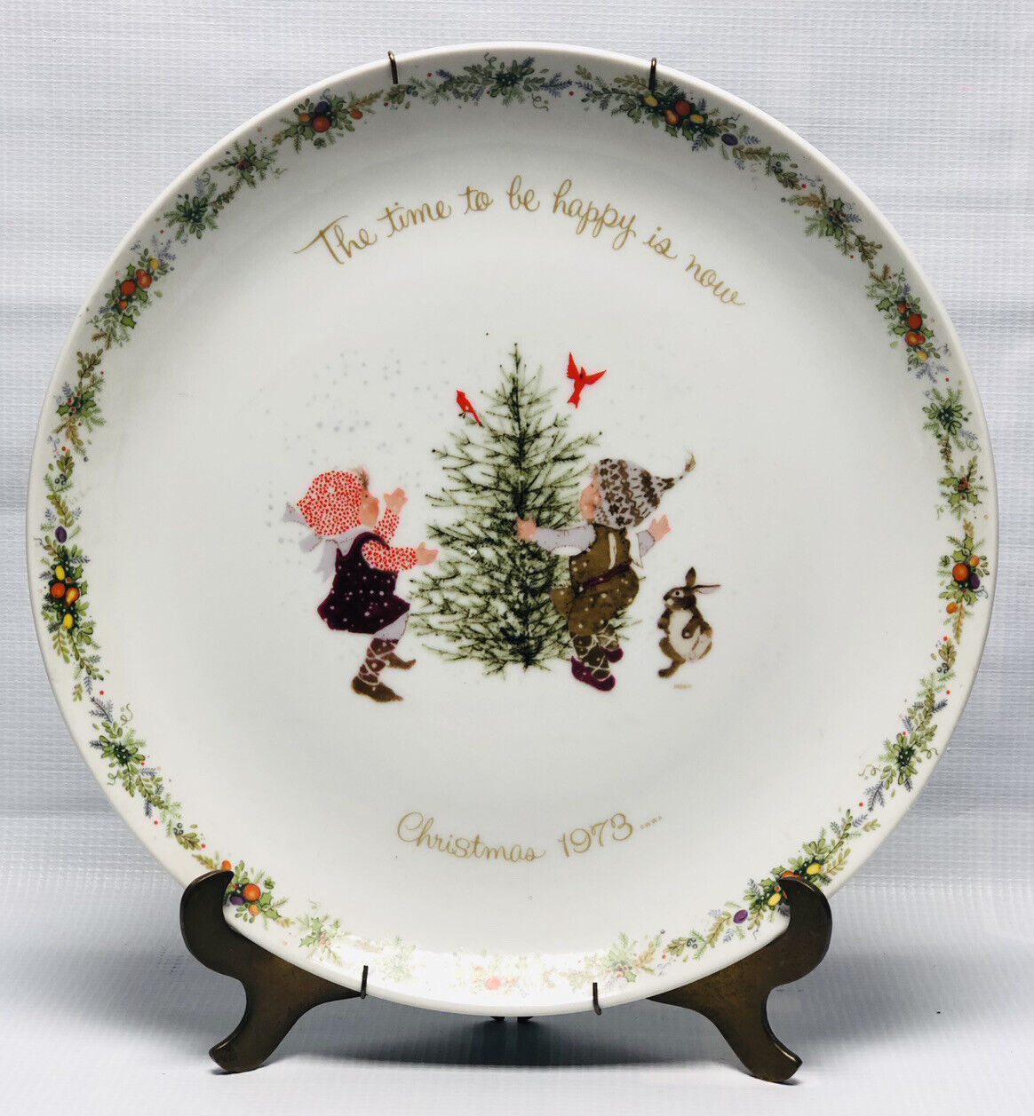 VTG Holly Hobbie Christmas 1973 Porcelain Plate 10 5/8” Commemorative Edition