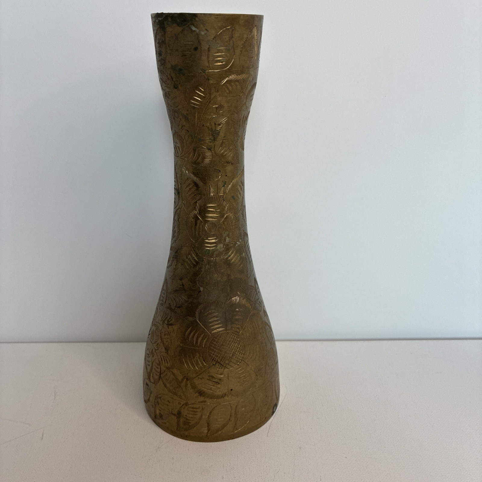 Vintage hand-etched Sarana brass vase from India, floral motifs, hourglass body