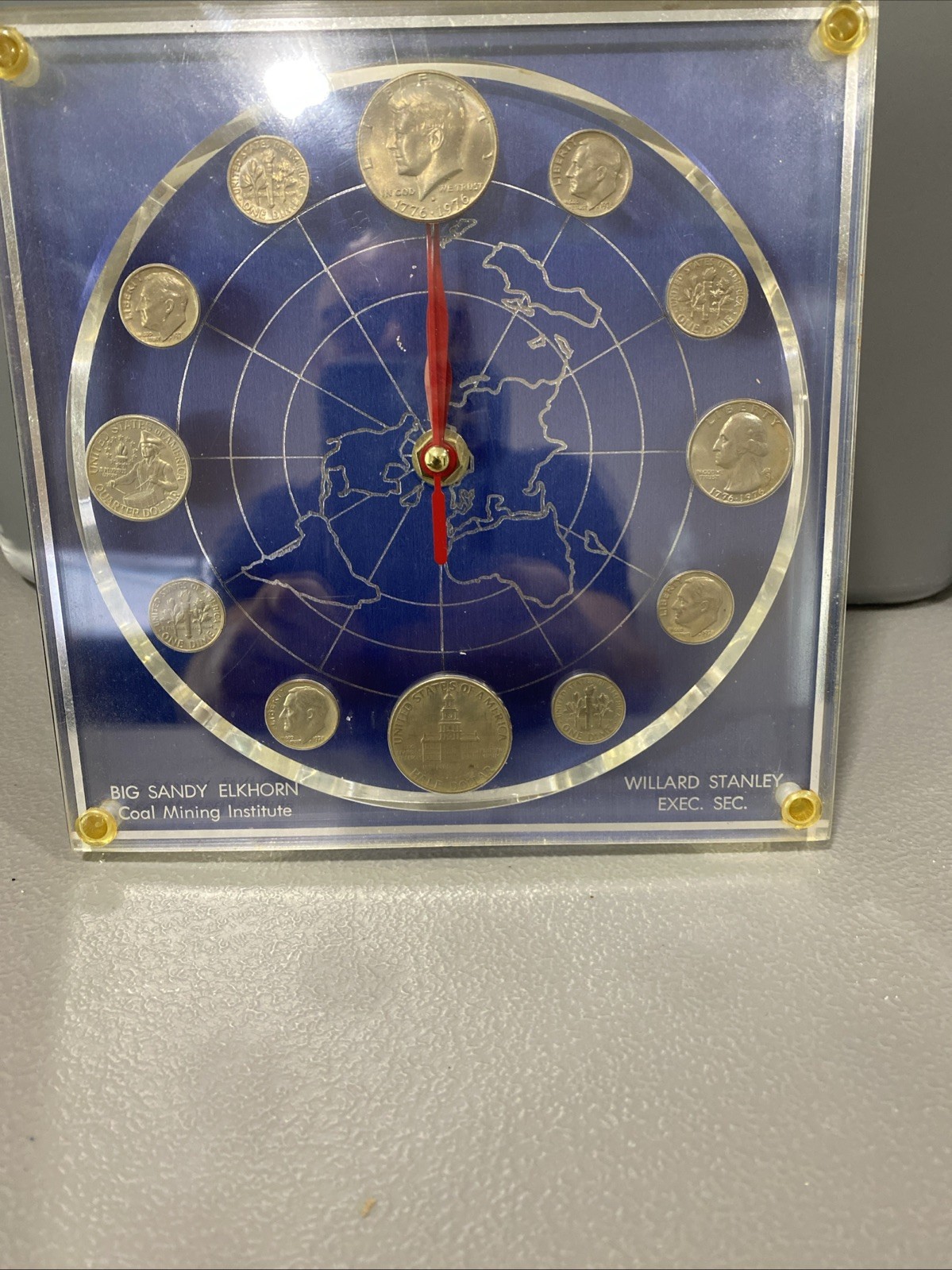 Marion-Kay 1968 Numismatic Clock Model No. 14 Rare Marion-Kay 1968 Numismatic Clock Model No. 14 Rare