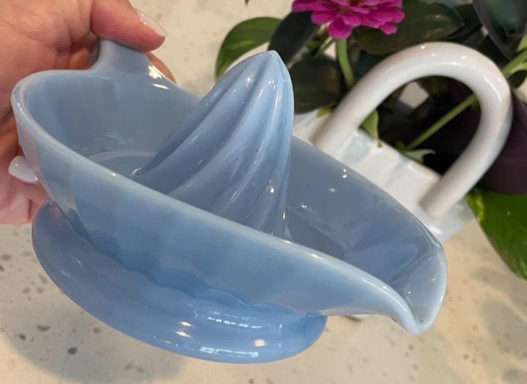Jeanette Delphite Blue Citrus  Reamer. Depression