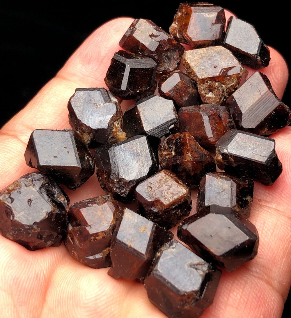 76g 21PCS New Find Raw Natural rare Garnet crystal Inner Mongolia  t173