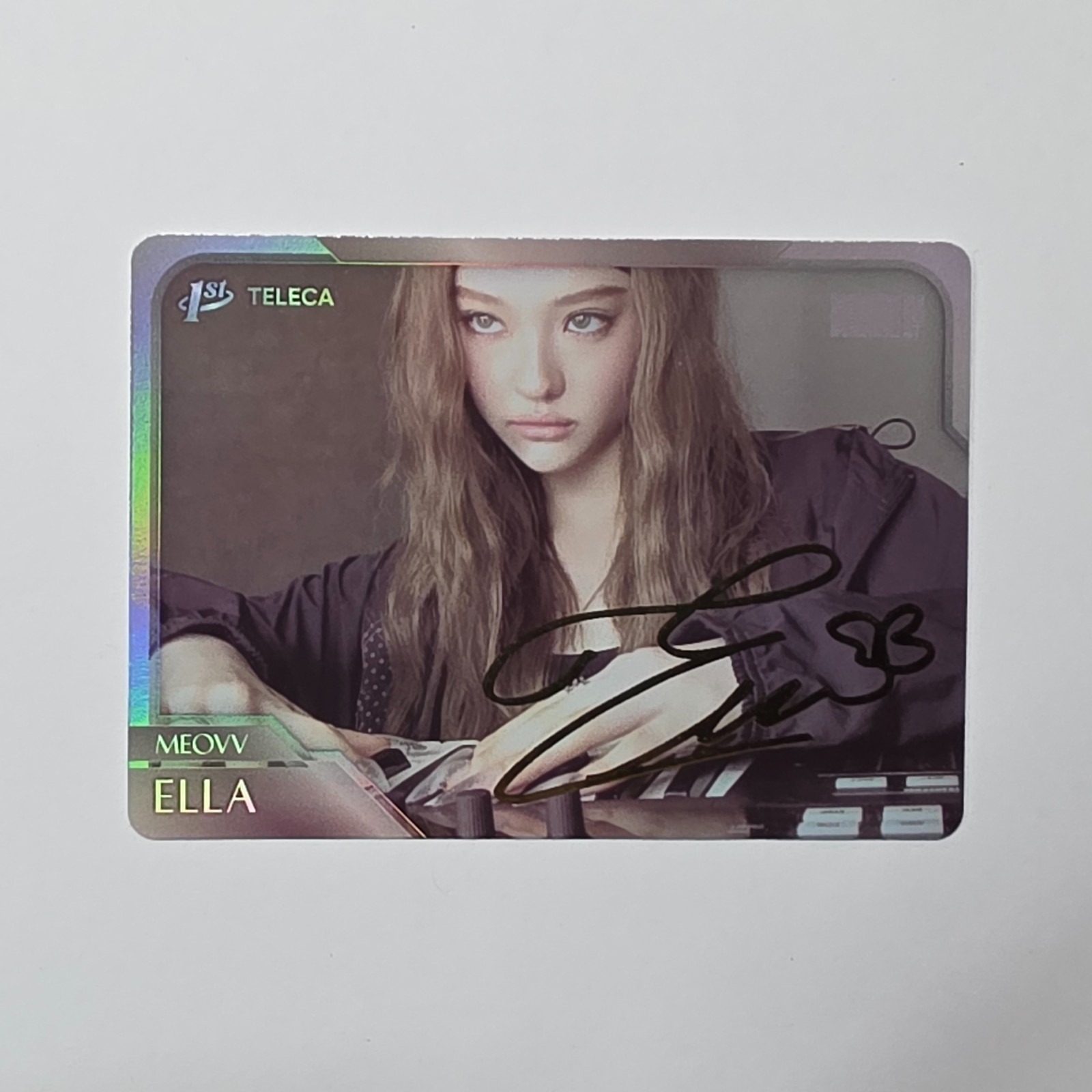 2026 Teleca Limited Edition Meovv Ella Signature Meovv-SIG-062 2026 Teleca Limited Edition Meovv Ella Signature Meovv-SIG-062