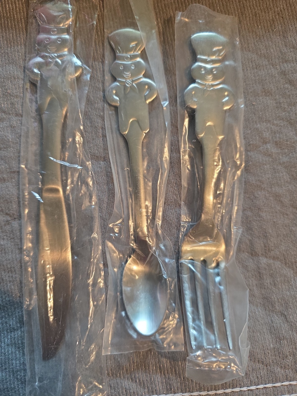 Pillsbury Doughboy Poppin\'Fresh Silverware NIP