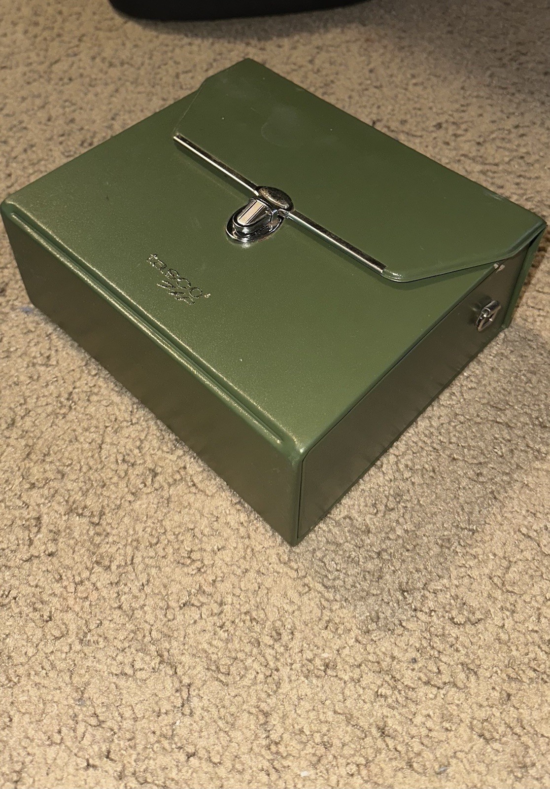 Vintage Tasco Zip army green binoculars case.