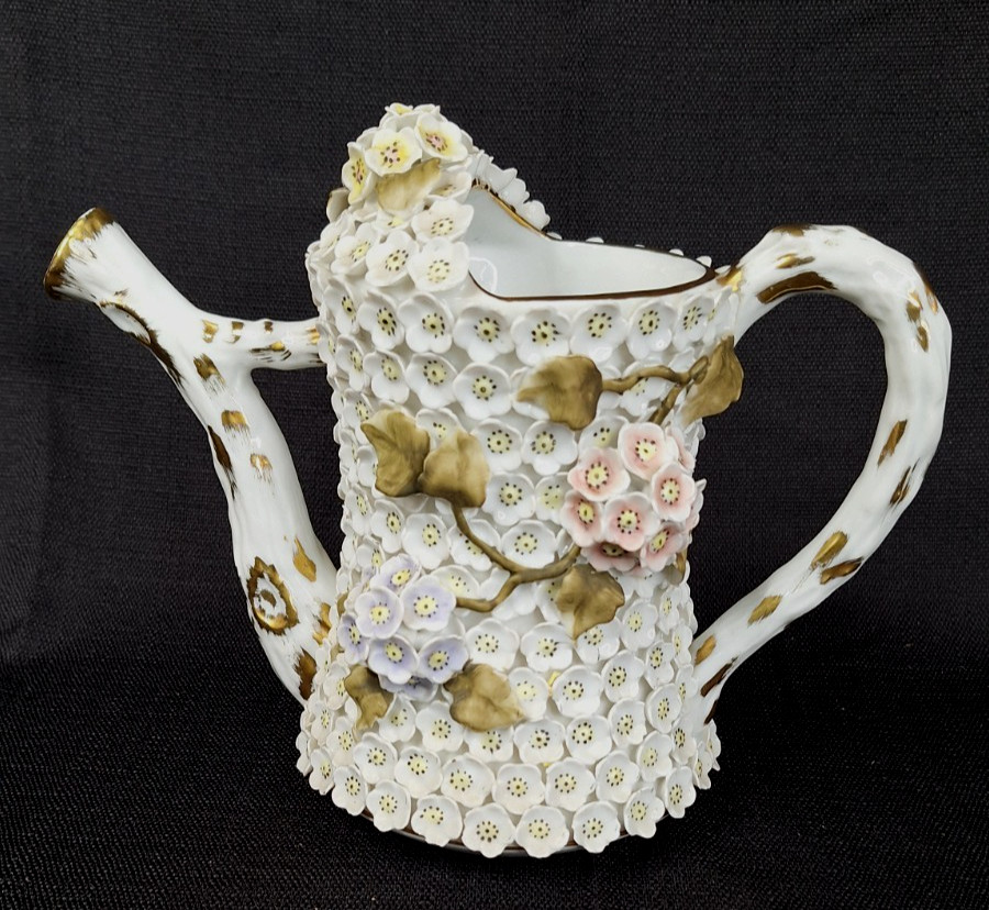 Meissen-Style Schneeballen Snowball Applied Flowers Mint Watering Pitcher