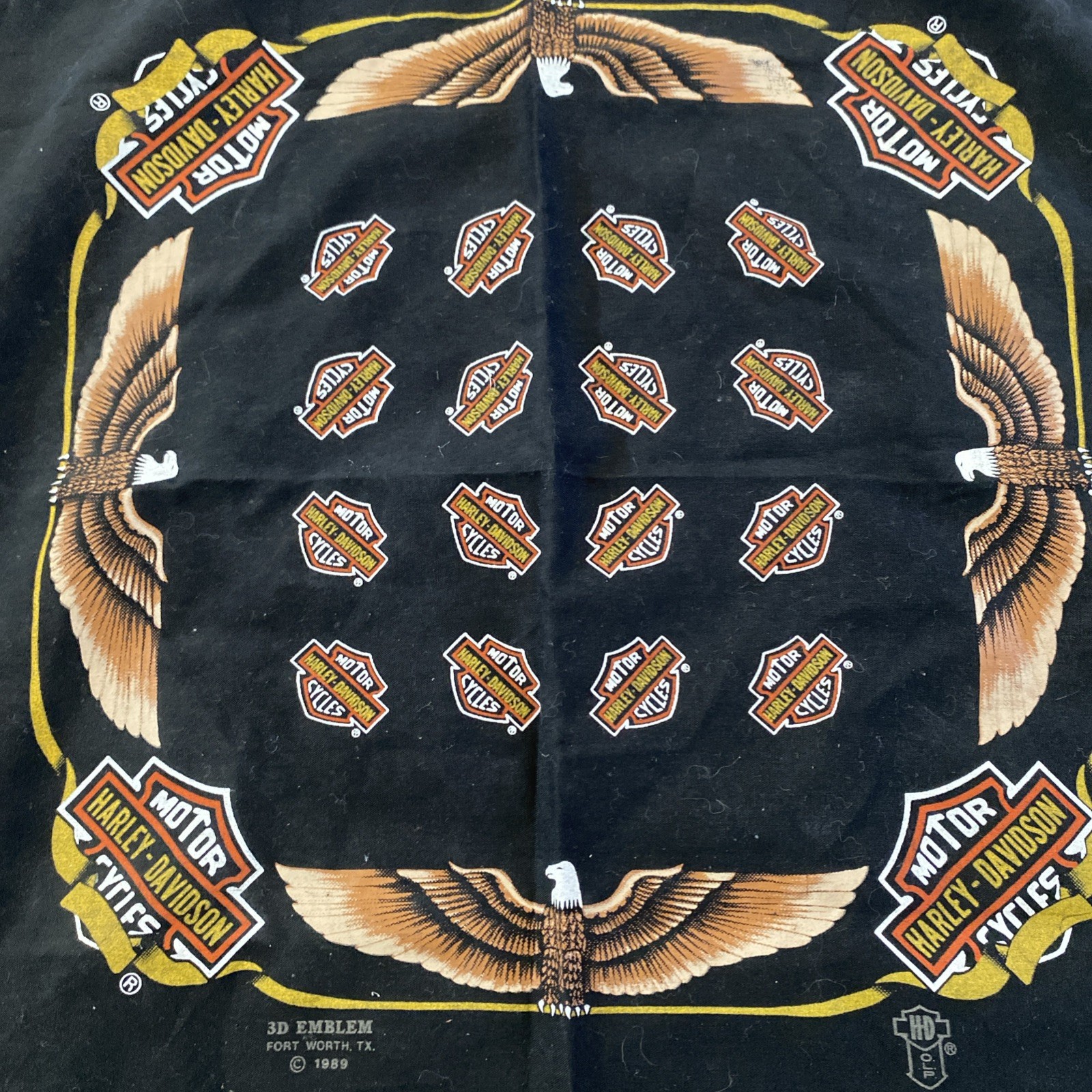 Vintage 1989 3-D Emblem Harley Davidson Bandanna 21.5” X 21.5”