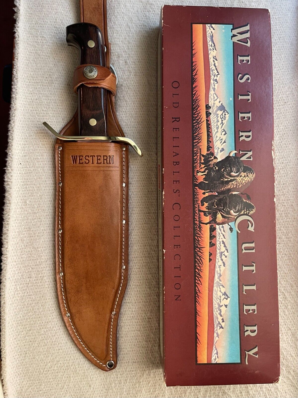 vintage WESTERN W49 Bowie Knife - with Sheath  and Box - MINT  condition -  USA