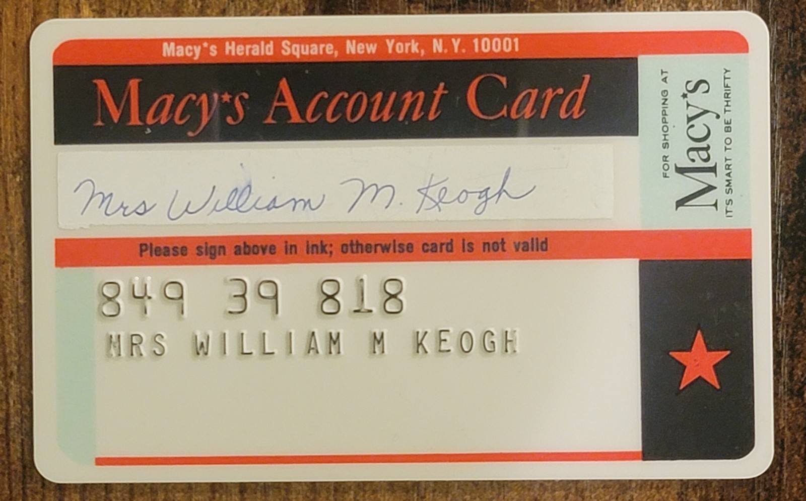 Vintage Macy\'s Account Credit Charge Card Expired - Herald Square, New York