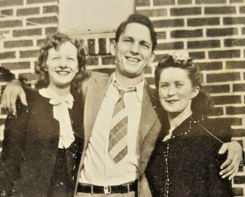 Vintage B&W 1940s Photo Handsome Man and Pretty Ladies Family Row Houses