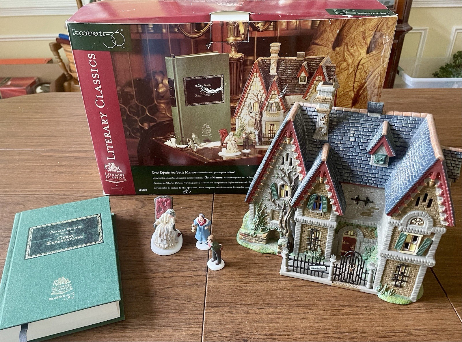 Dept 56 Literary Classics Great Expectations Satis Manor #58310 1998 Dept 56 Literary Classics Great Expectations Satis Manor #58310 1998